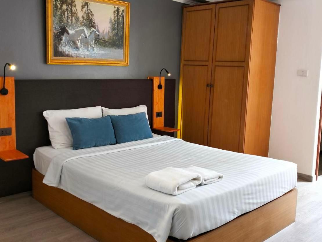 Hotel Shagwell Mansions Pattaya Camera foto