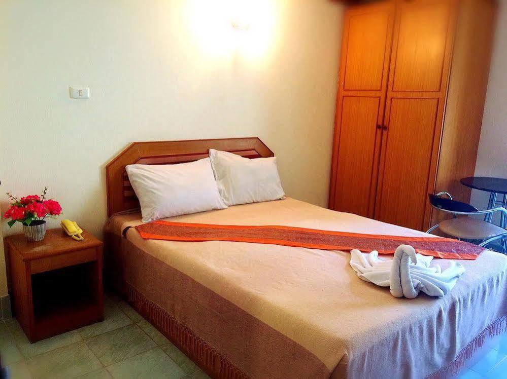 Hotel Shagwell Mansions Pattaya Esterno foto